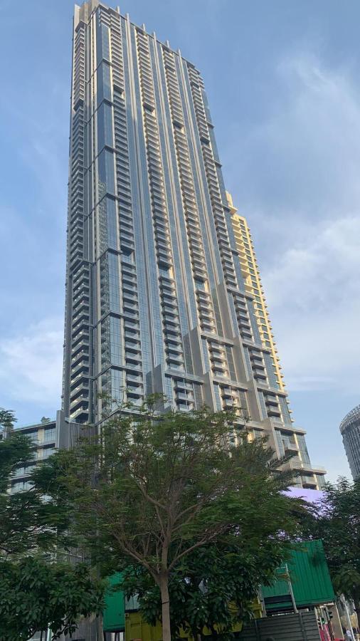 The Sky Marina.... Beach Side Apartment *